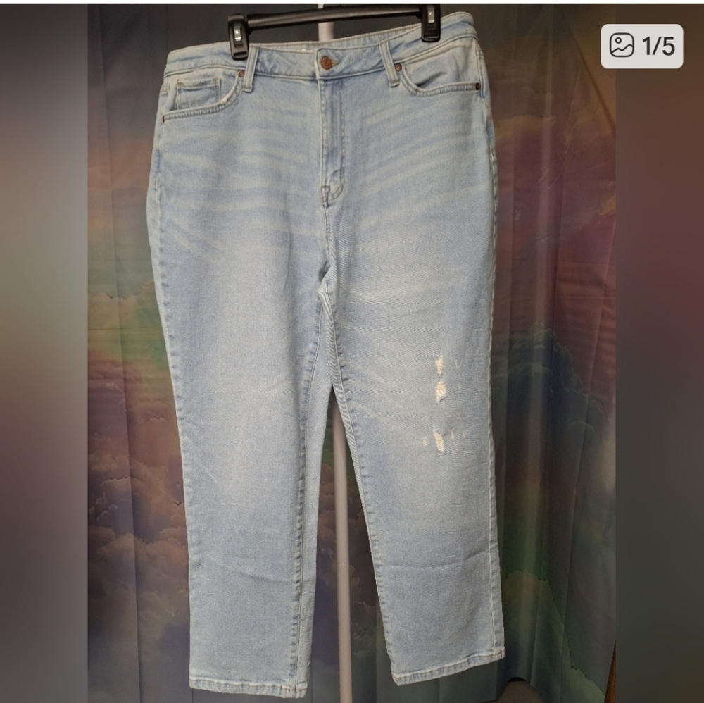 Sonoma High Rise Light Blue Wash Distressed Denim Straight Jeans Size 18